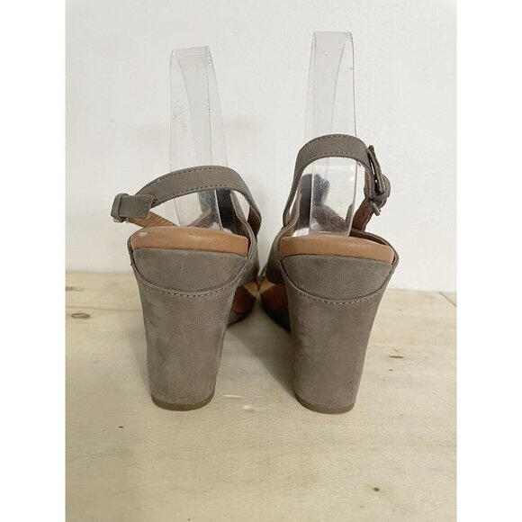 Gentle Souls by Kenneth Cole Size 9M Wedge Sandals Comfort Shoe Irwin - Picture 3 of 11